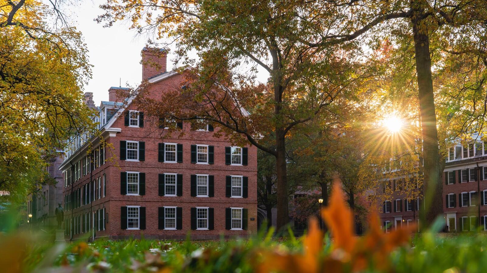 Connecticut Hall, Yale University, photo by Daniel Havlat