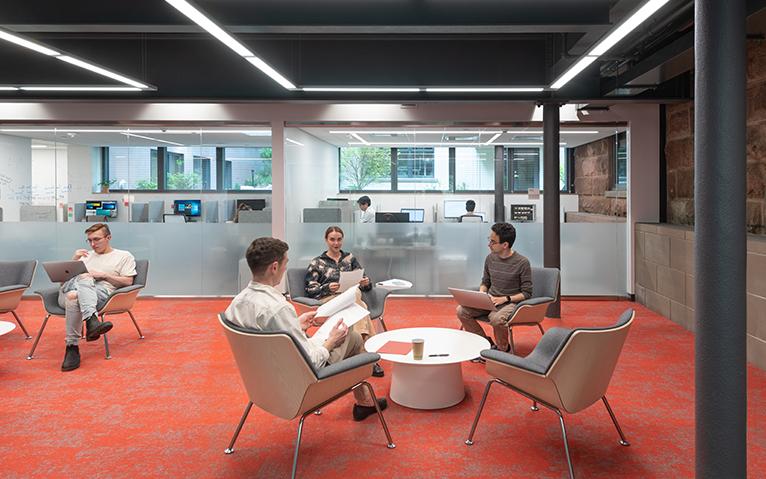 87 Trumbull Street, lower-level collaboration space, photo by Chuck Choi, courtesy of Schwartz/Silver Architects and Yale Office of Facilities